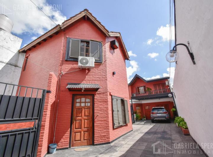 Casa · 60m² · 3 Ambientes · 1 Cochera