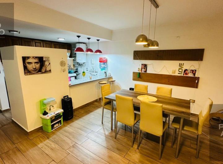 Casa · 70m² · 4 Ambientes · 1 Cochera