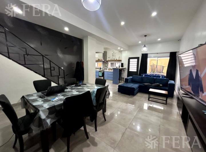 Casa · 142m² · 4 Ambientes · 1 Cochera