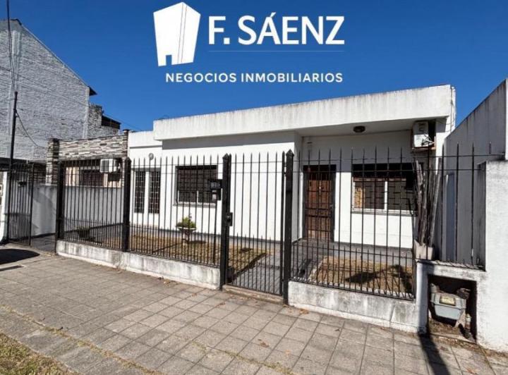 Casa · 138m² · 4 Ambientes · 1 Cochera