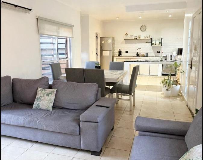 Casa · 103m² · 3 Ambientes · 1 Cochera