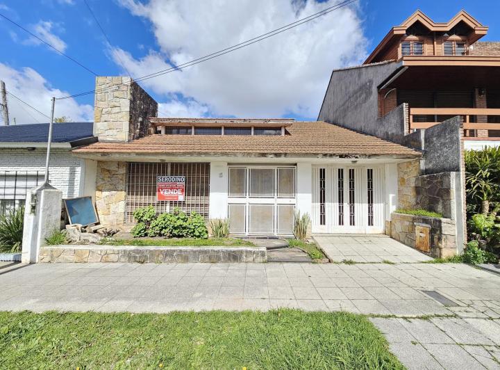 Casa · 142m² · 3 Ambientes · 1 Cochera