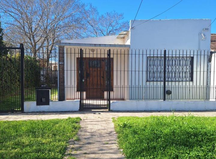 Casa · 60m² · 3 Ambientes · 1 Cochera