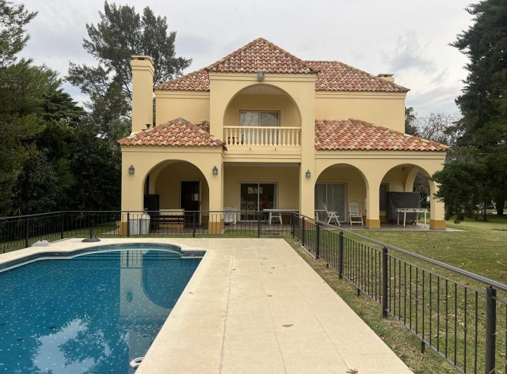 Casa · 193m² · 4 Ambientes