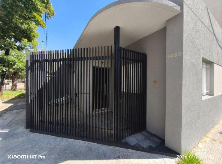 Casa · 200m² · 4 Ambientes · 2 Cocheras