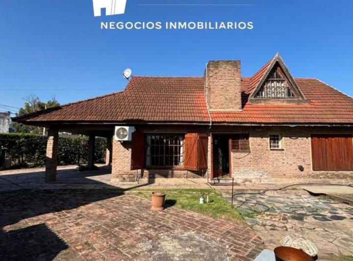 Casa · 200m² · 4 Ambientes · 1 Cochera