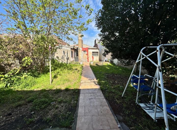 Casa · 90m² · 4 Ambientes · 1 Cochera