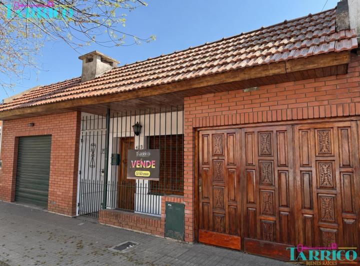Casa · 143m² · 5 Ambientes · 1 Cochera