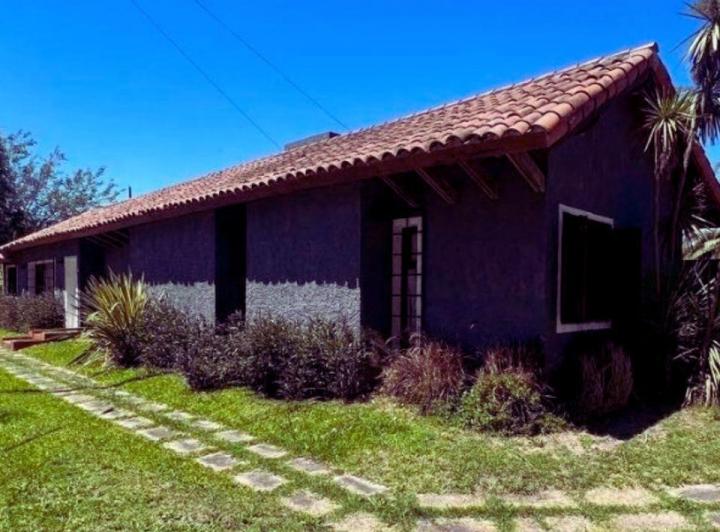 Casa · 150m² · 4 Ambientes · 2 Cocheras