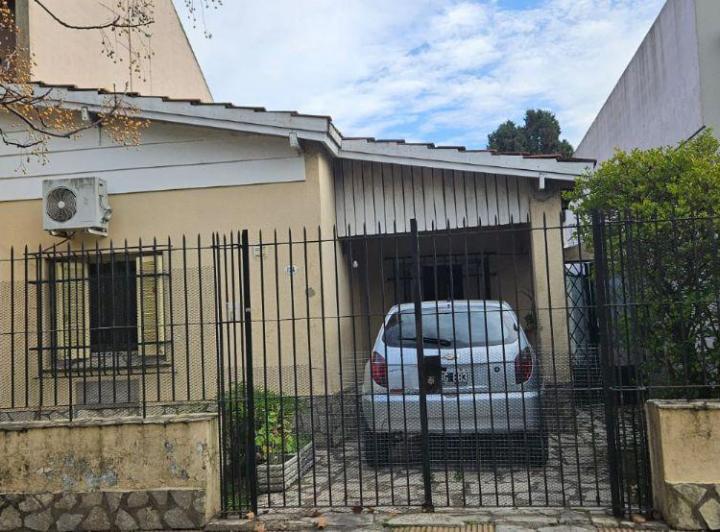 Casa · 107m² · 3 Ambientes · 1 Cochera