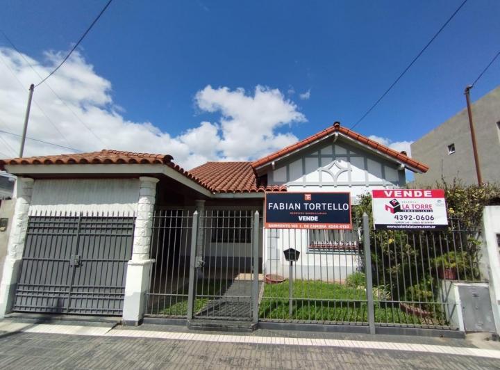 Casa · 165m² · 3 Ambientes · 1 Cochera