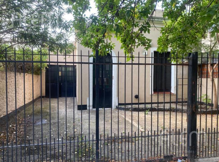 Casa · 200m² · 4 Ambientes · 1 Cochera