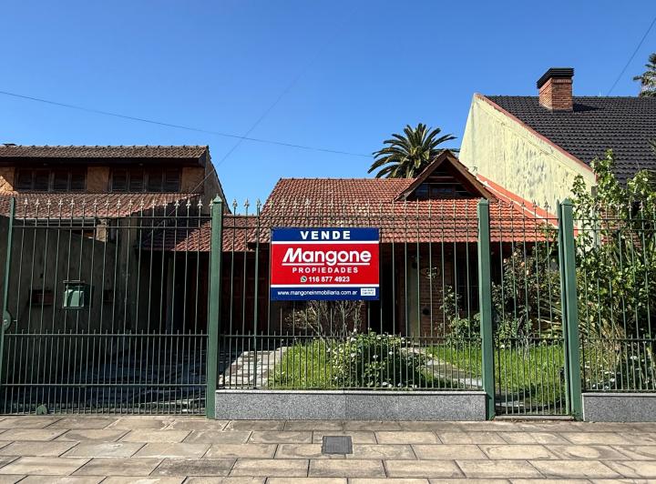 Casa · 120m² · 3 Ambientes · 3 Cocheras