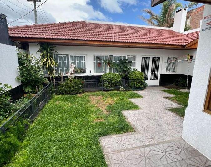 Casa · 150m² · 4 Ambientes · 1 Cochera