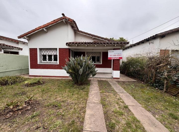Casa · 72m² · 3 Ambientes · 1 Cochera