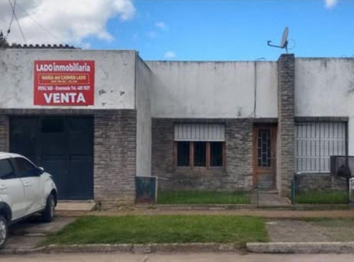 Casa · 97m² · 4 Ambientes · 1 Cochera