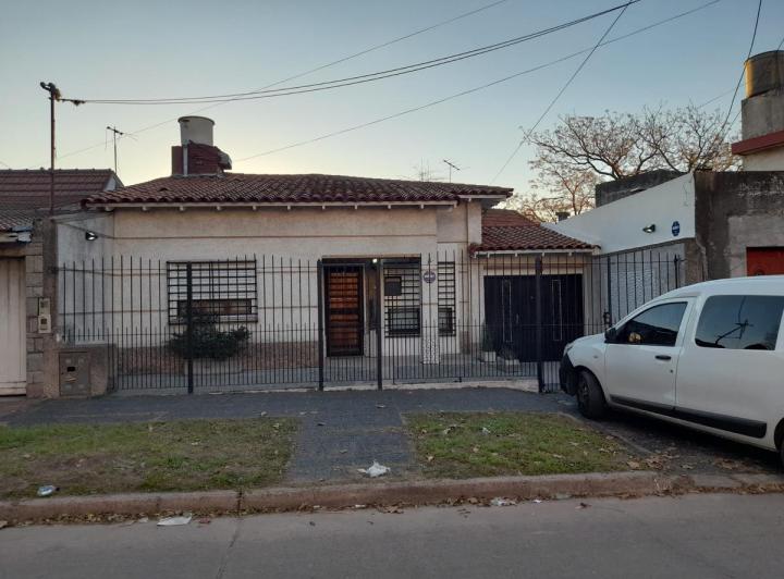 Casa · 126m² · 3 Ambientes · 3 Cocheras