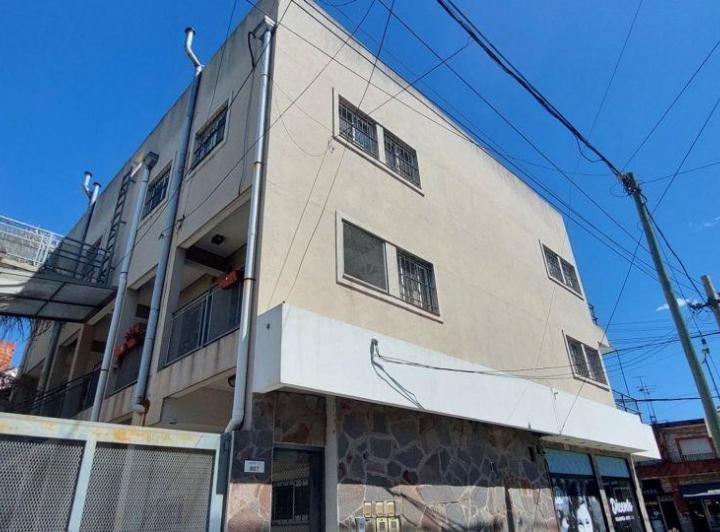 Casa · 95m² · 3 Ambientes · 1 Cochera