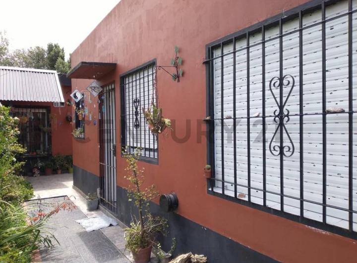 Casa · 126m² · 4 Ambientes · 2 Cocheras