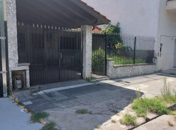 Casa · 186m² · 3 Ambientes · 1 Cochera