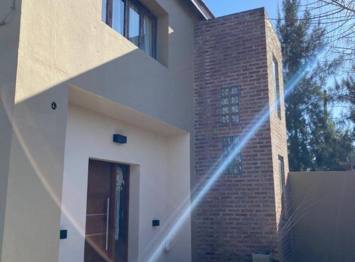 Casa · 120m² · 5 Ambientes · 1 Cochera