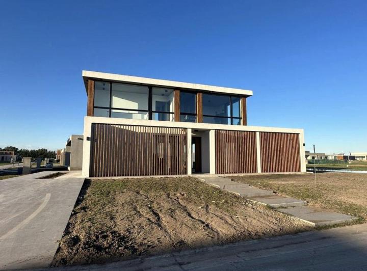 Casa · 133m² · 4 Ambientes