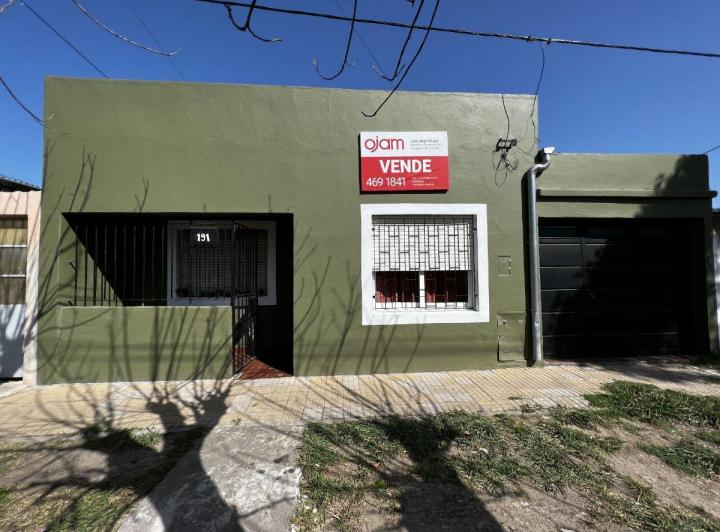 Casa · 100m² · 4 Ambientes · 1 Cochera