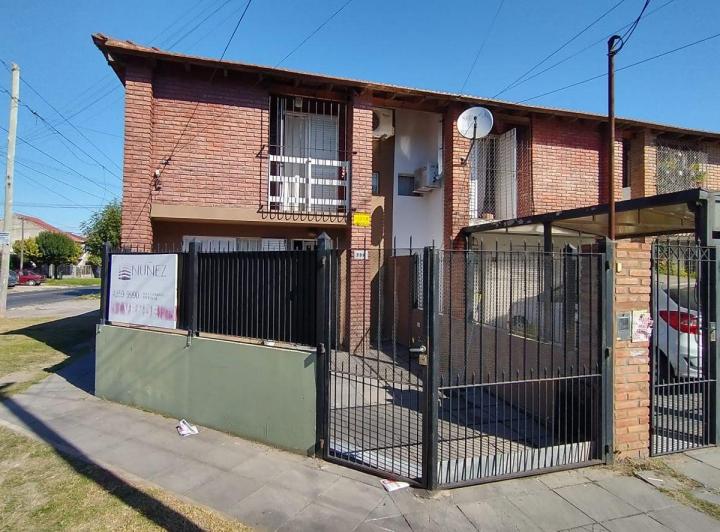 Casa · 45m² · 3 Ambientes · 1 Cochera