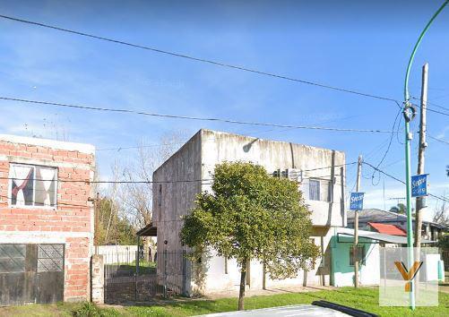 Casa · 80m² · 4 Ambientes · 1 Cochera