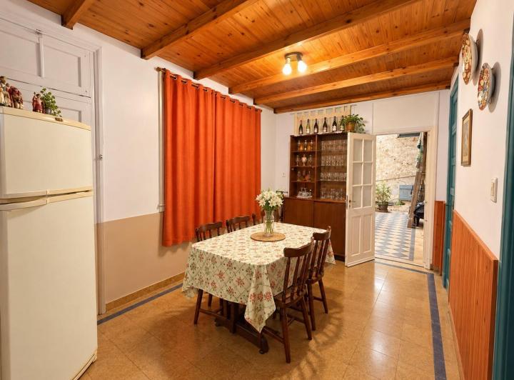 Casa · 148m² · 4 Ambientes · 1 Cochera
