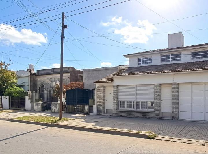 Casa · 118m² · 3 Ambientes · 1 Cochera