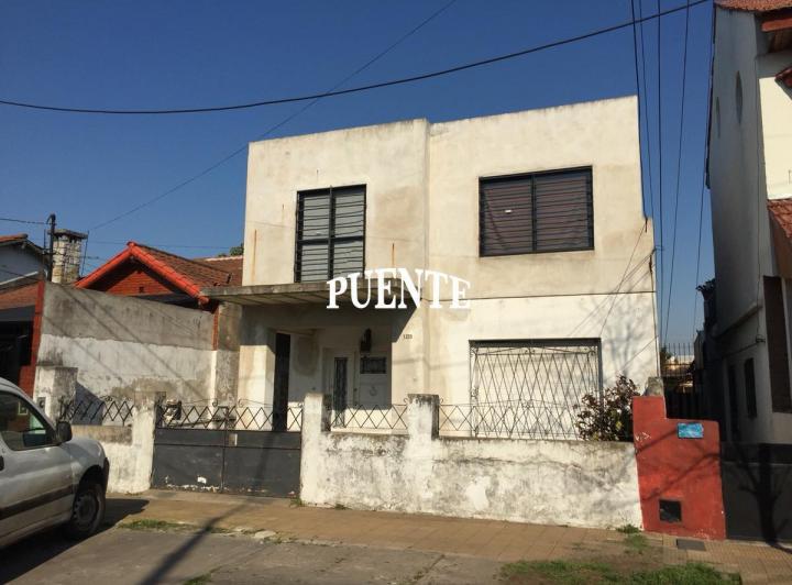 Casa · 180m² · 3 Ambientes · 1 Cochera