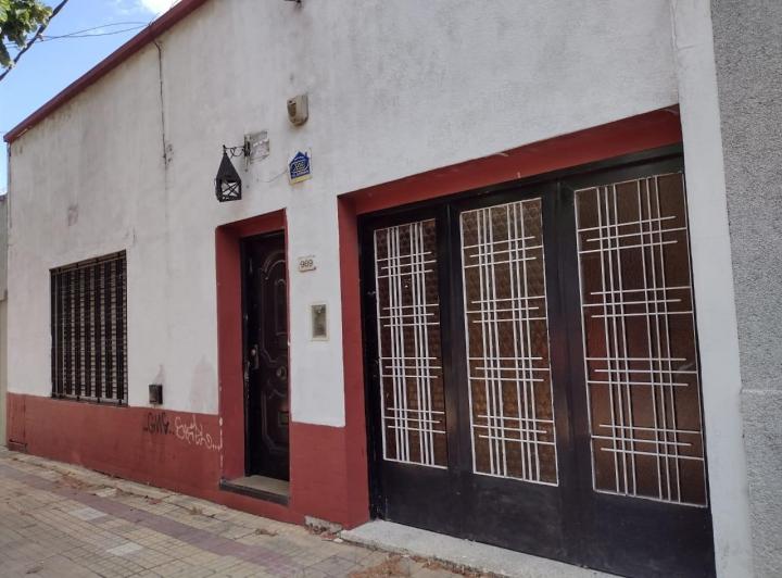 Casa · 90m² · 2 Dormitorios · 1 Cochera