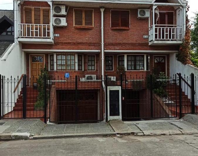 Casa · 144m² · 6 Ambientes · 1 Cochera