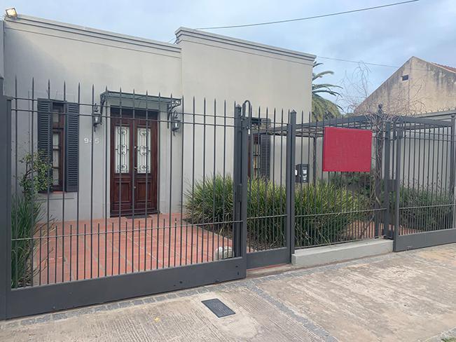 Casa · 135m² · 3 Dormitorios · 2 Cocheras