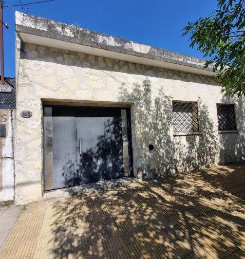 Casa · 170m² · 3 Ambientes · 1 Cochera