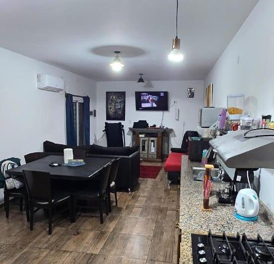 Casa · 160m² · 3 Ambientes · 1 Cochera
