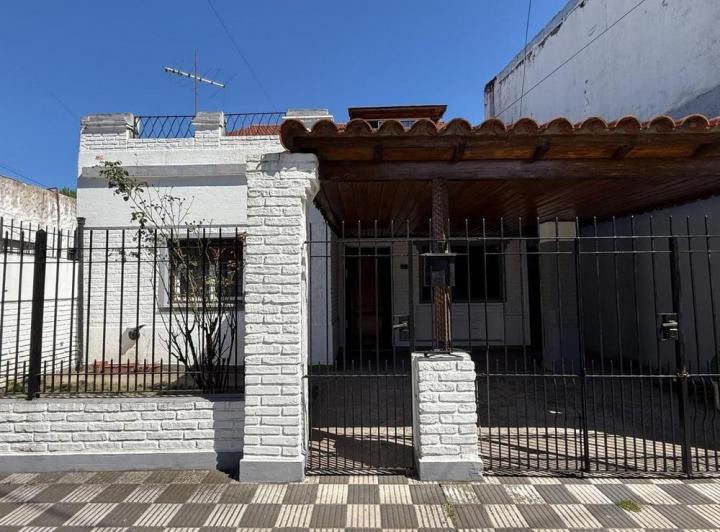 Casa · 120m² · 3 Ambientes · 1 Cochera