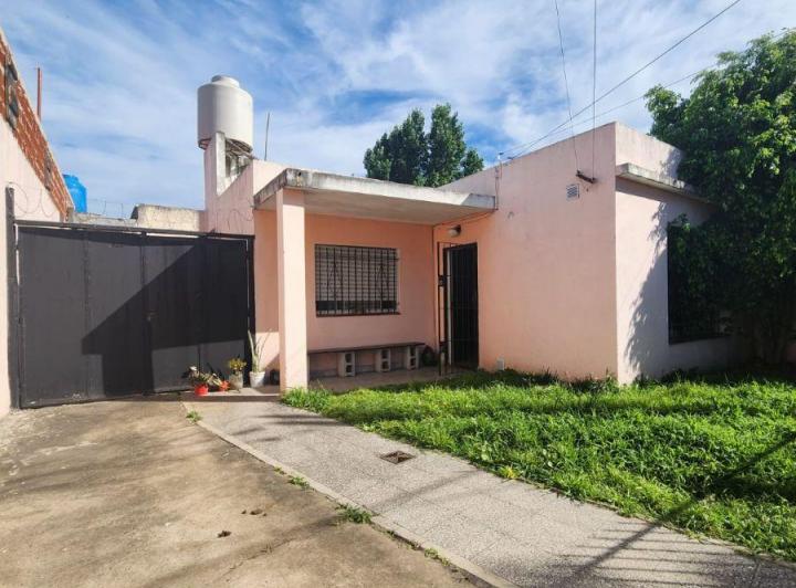 Casa · 60m² · 2 Ambientes · 1 Cochera