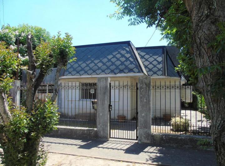 Casa · 90m² · 3 Ambientes · 1 Cochera