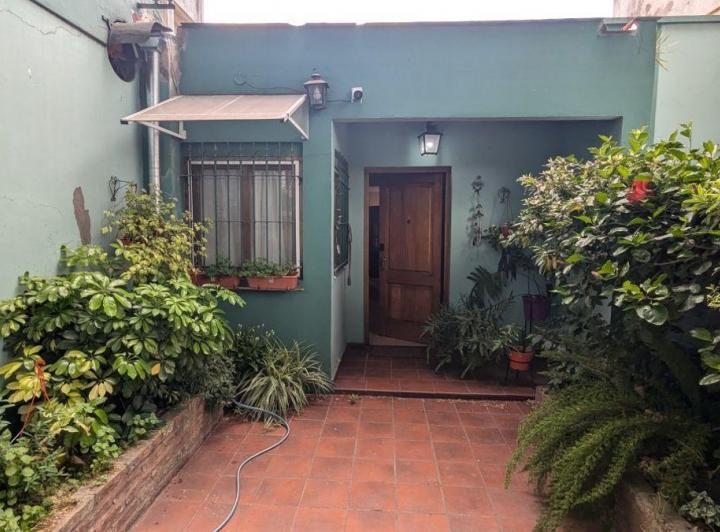 Casa · 252m² · 3 Ambientes · 1 Cochera