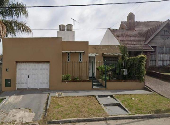 Casa · 98m² · 3 Ambientes · 1 Cochera