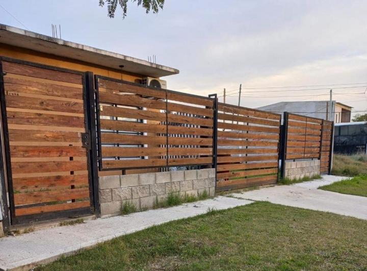 Casa · 120m² · 2 Ambientes · 1 Cochera