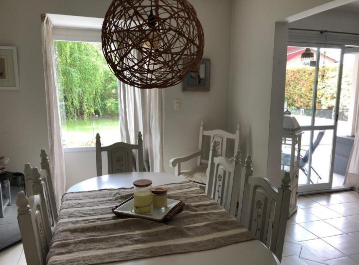 Casa · 780m² · 3 Dormitorios · 1 Cochera
