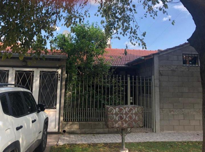 Casa · 150m² · 5 Ambientes · 3 Cocheras