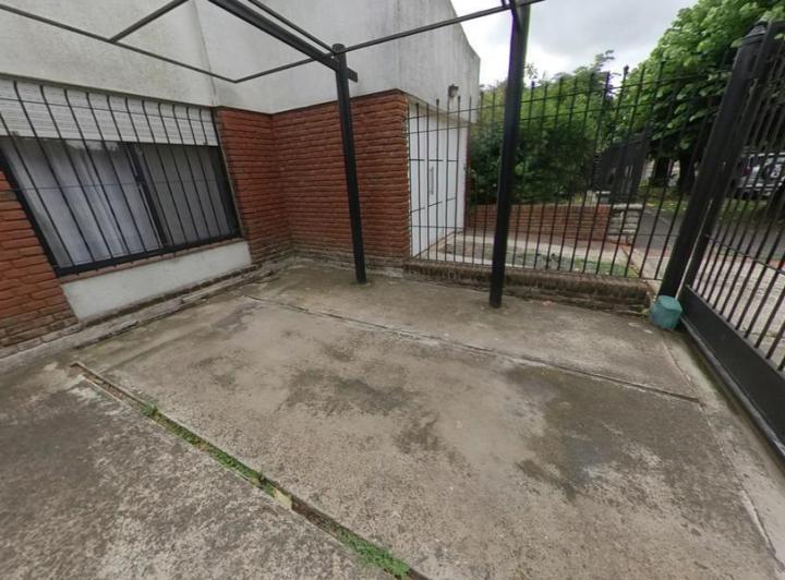 Casa · 3 Dormitorios · 2 Cocheras