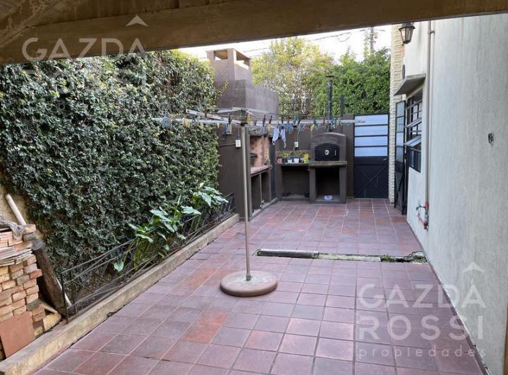 Casa · 1m² · 3 Ambientes · 1 Cochera