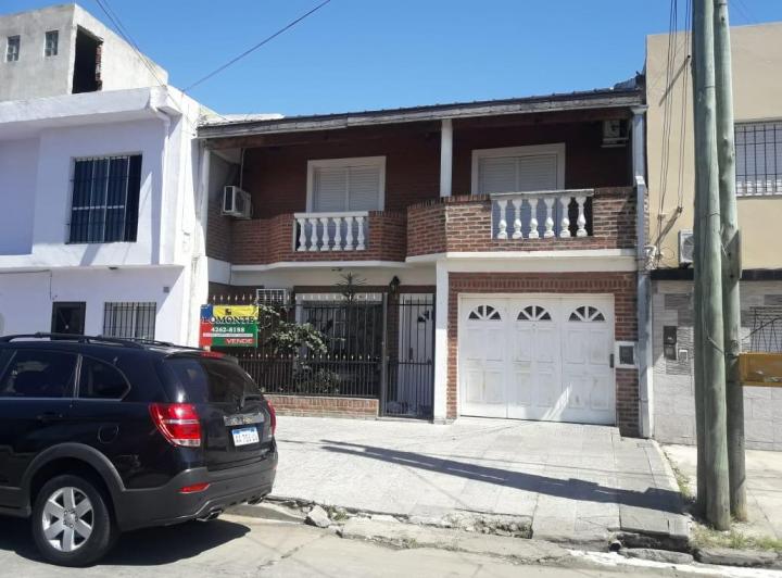 Casa · 116m² · 4 Ambientes · 1 Cochera