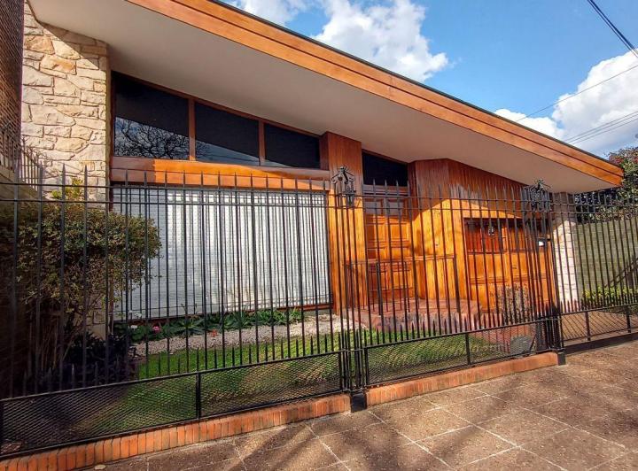 Casa · 100m² · 3 Ambientes · 1 Cochera