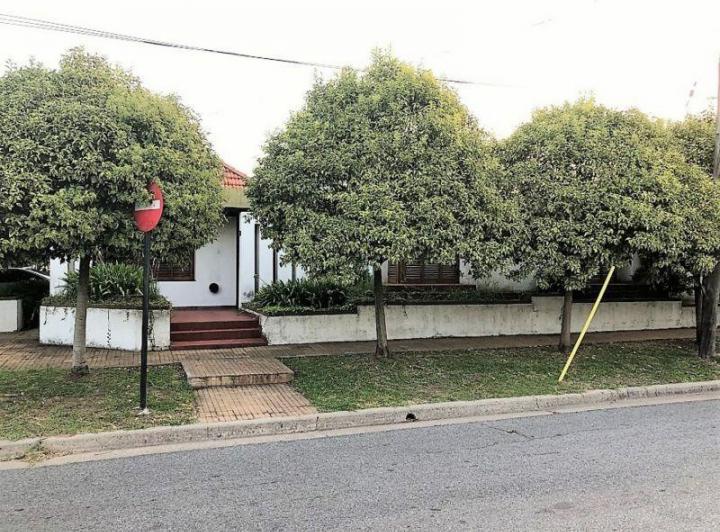 Casa · 183m² · 3 Dormitorios · 1 Cochera